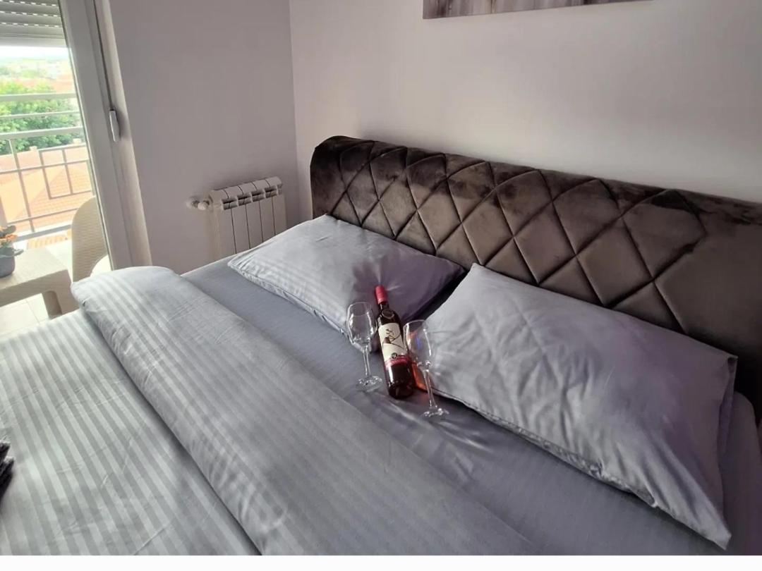 Ferienwohnung Stan Na Dan Aurora Požarevac Exterior foto